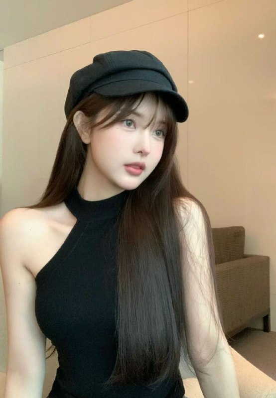 #重庆水原希子🏠•❤️无整高级脸•❤️𝐇𝐞𝐢𝐠𝐡𝐭  173cm. 𝐁𝐮𝐬𝐭  C• 𝐀𝐠𝐞   05年•❤仙女本仙   偶尔兼职低素质勿扰⚠️真实大学生可看学生证，可查学信网