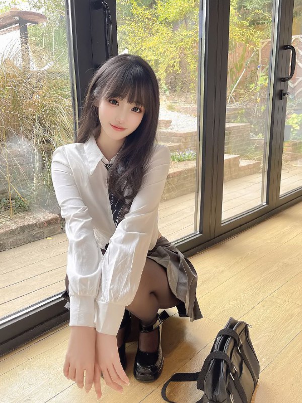 #重庆水原希子首开❤人 兼职  川妹   03𝗗𝗮𝘁𝗲：❶7️⃣2️⃣/ D𝗦𝗰𝗵𝗼𝗼𝗹：武汉 音乐学院𝗞𝗲𝘆𝘄𝗼𝗿𝗱：88斤 · 邻家粉白 ·素颜 · Jk这个世界上美好的事情不多，立秋傍晚河对岸吹来的风，和笑起来甜的要命的女孩