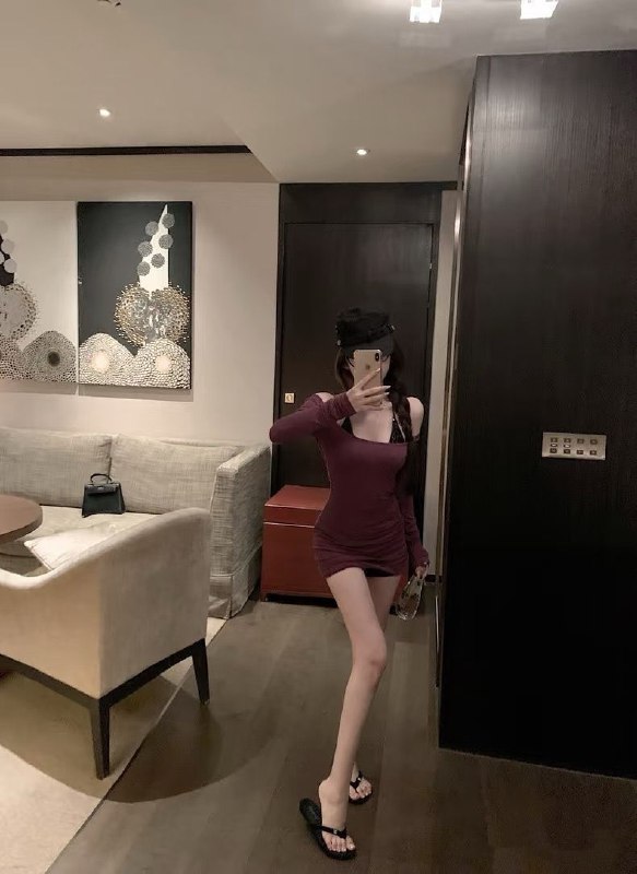 #重庆水原希子身高169体重95年龄06真实刚成年在校高中生兼职，纯欲天花板有真实学生证可查学信网性格开朗，温柔耐心，不催不事