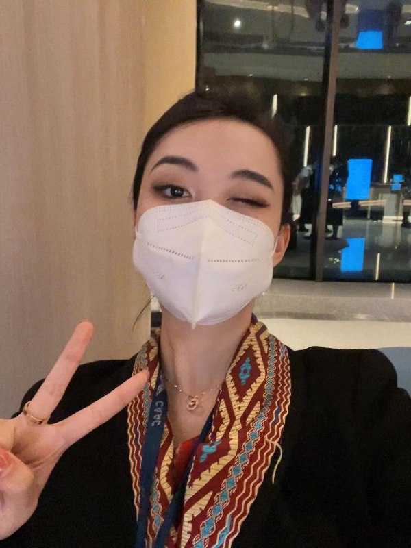 重庆真实在飞空乘，支持一切查验可跟飞，光脚171，天然d，23岁，重庆人