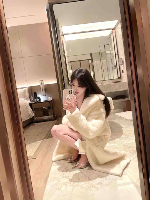 重庆水原希子🉑🍵学信网兼职学生身高172体重96年龄02真实在校大学生假期兼职，纯欲天花板有真实学生证可查学信网性格开朗，温柔耐心，不催不事