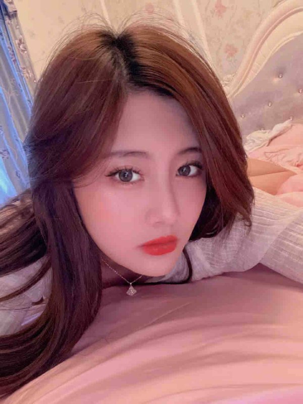 重庆胖虎🏠𝐇𝐞𝐢𝐠𝐡𝐭身高 170𝐖𝐞𝐢𝐠𝐡𝐭体重/46Kg𝐁𝐮𝐬𝐭胸围/C天然无隆💯𝐀𝐠𝐞年龄/00年在职模特短暂兼职，人美声甜，紧致多汁。脾气好高素质没有烟尘气🉑🐍吻，🉑⑥⑨。