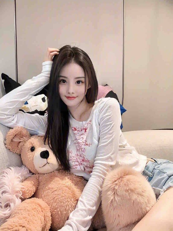 • Age / 03年• 𝐇𝐞𝐢𝐠𝐡𝐭 / 168 （身材火辣似火）• 𝐖𝐞𝐢𝐠𝐡𝐭 / 95（凹凸有致）• 𝐁𝐮𝐬𝐭 /🐻D（让你欲罢不能）胸挺臀翘   皮肤光滑白皙  手感一级棒氵多懂配合   蝴蝶🦋穴  健身臀🉑69，🉑🐍稳，🉑口🉑情趣性感甜妹  活好不事  各种高难度动作乖巧配合  带客如男友。