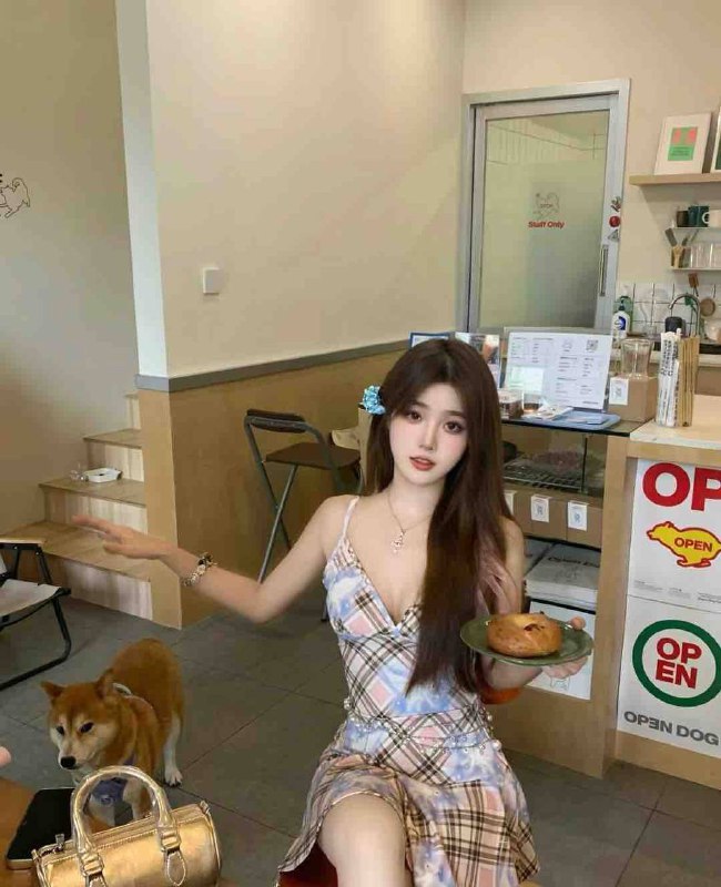 ❤️重庆极品白小淳❤️身高170体重43kg年龄05年🐻C❤️全身雪白 三点粉❤️配合度超高 天然0⃣️整❤️服务态度好不催不事❤️有素质 谈吐佳❤️兼职短开