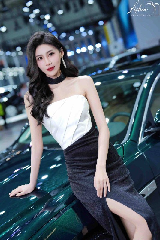 重庆车模 真实1.78 车模 大E 99年   气质熟女，高端洋气大牌，谈吐高雅素质，不催不事