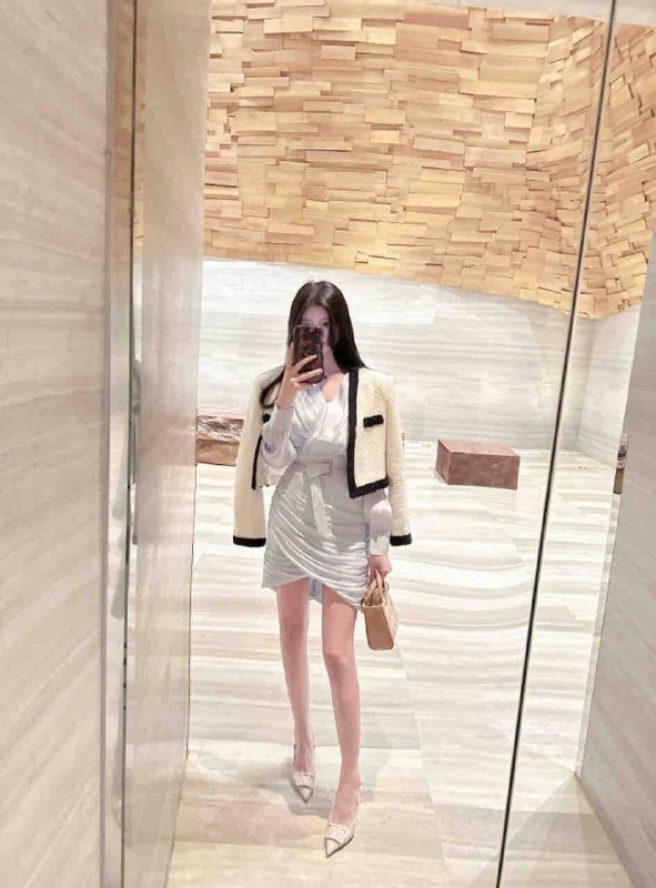 重庆瓜娃子🏠重庆💙人170D筷腿肤白气质佳期待一场轰轰烈烈的爱