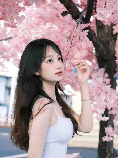 重庆瓜娃子🏠首次⬇️氵05❤️人•Height 身高/165•Bust 胸围/C•Occupation 学生兼职•清纯无整 上下粉 牛奶肌配合度 百分百 懂事听话 小女友款