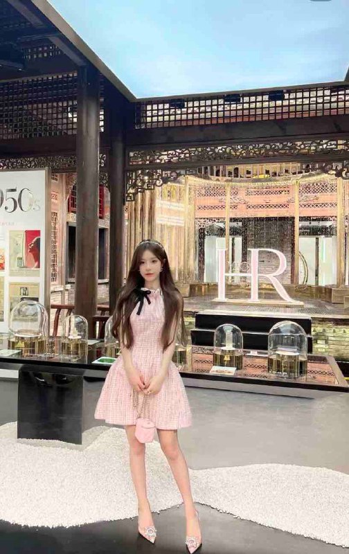 重庆诗淇家❤️人极品真实03后   身高170🐻D  体重46                 温柔气质   肤白嫩滑   活泼可爱   本人超甜🦋•       我迷孌的是在那些年有過•    一次觸碰妳肌肤时散發出的迷人軆香