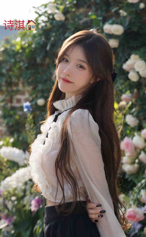 重庆诗淇家❤️人极品真实03后   身高170🐻D  体重46                 温柔气质   肤白嫩滑   活泼可爱   本人超甜🦋•       我迷孌的是在那些年有過•    一次觸碰妳肌肤时散發出的迷人軆香