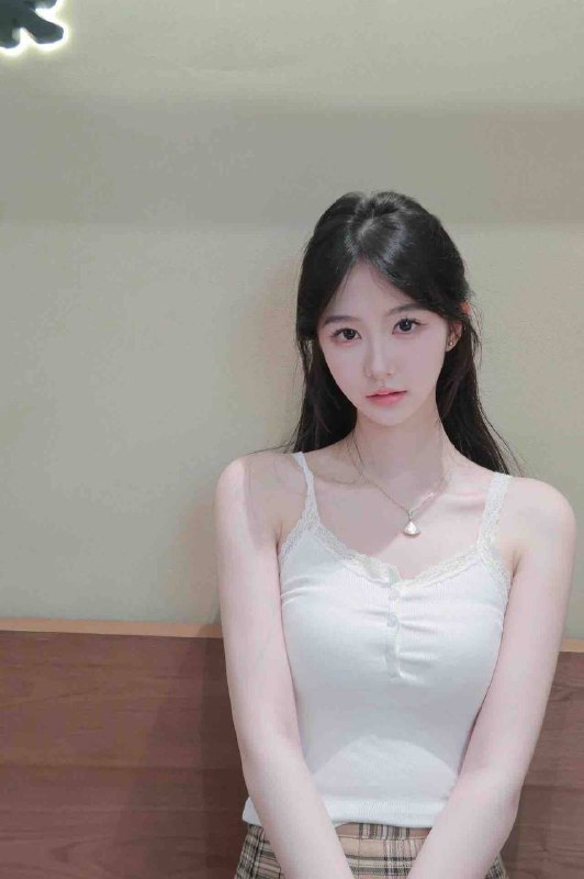 重庆天赐🏠在校艺术生，只兼职短开Height身高/170Weight体重/92·Bust /D·Age年龄/00年   ·全身无赘肉 S型身材     本人比照片漂亮贴心小女友大长腿    全身雪白，气质大牌   只接素质可