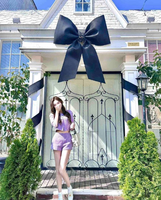 171D 纯天然 无整容 无纹身 皮肤光滑 气质和 素质高 田茹谨🏠