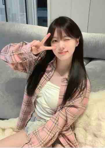 🥢5• 身高172真D cup可咸可甜可蜜百变女神天然无整健美S身材 圈内唯一电臀健身达人：网球、击剑、射击、高尔夫只见素質客 低素质自觉绕道颜值高情商高性格好身材好全身雪白 超级长腿