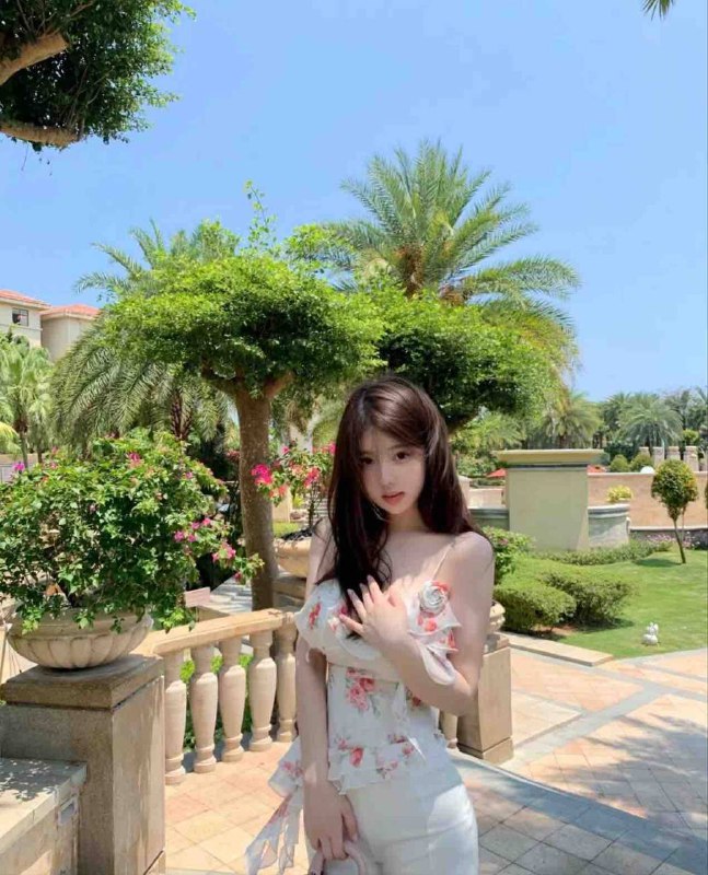 💎皮肤白嫩 身材高挑•年龄：04年•身高:   170•罩杯:   D💎皮肤白嫩 身材高挑 细腰翘臀 无一丝赘肉💎气质超棒 性格开朗 互动技术100%💎解锁各种高难度动作