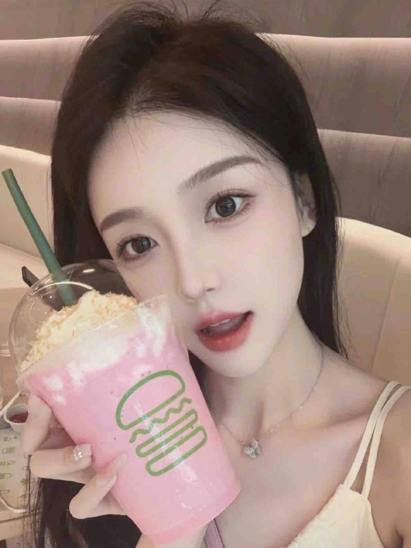 新人首次🎬ing•🍄可纯可欲气质好Bust:🐻34天然DHeight:  173DWeight:  96kg•♎️天秤座 爱笑的甜美女孩 温柔迷人优雅