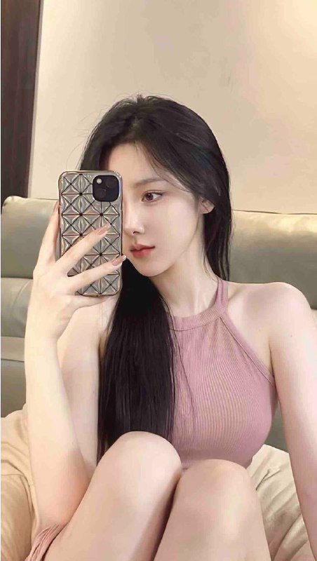 重庆诗淇🏠❤️人  03年170D会舞蹈一字马，在校生兼职，重庆妹子，初次下🌊，身体雪白嫩滑,三点👙,温柔乖巧懂事,照片视频都是是自己拍的，无任何ps,可素颜见课,💗待客如初恋男友，配合度高🌸🌸🌸🌸