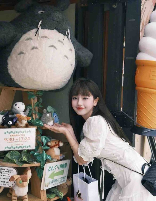 在校大学生👩‍🎓清纯可爱 甜美可人纯天然0整 可素颜见🉑完美身材S腰 三点粉冷白皮短期兼职 有jk丝袜🉑69🐍纹重庆本地人 交流素质情商在线