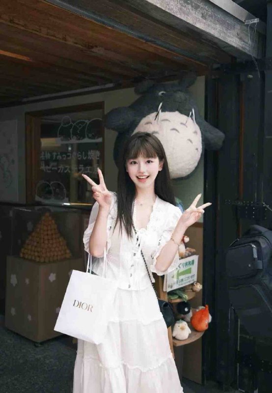 在校大学生👩‍🎓清纯可爱 甜美可人纯天然0整 可素颜见🉑完美身材S腰 三点粉冷白皮短期兼职 有jk丝袜🉑69🐍纹重庆本地人 交流素质情商在线