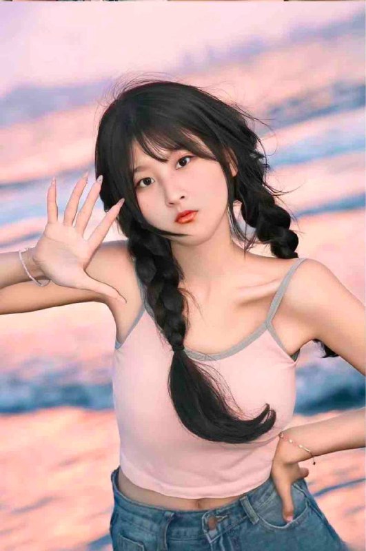 本科在读165cm🐻C 体重95斤05年性格超好 超甜极品纯欲质量妳的纯欲女友极品白小纯兼职妹妹纯天然❗️酥酥软软天然🐻🉑蛇💋，🉑69兴趣爱好:唱歌  跳舞   阅