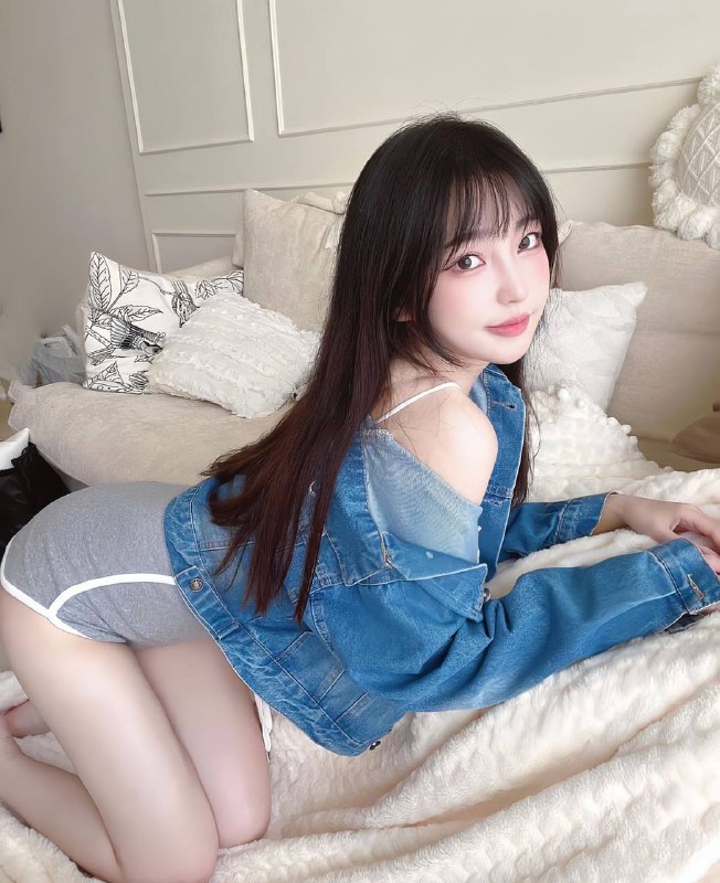 林轩➕新同学极品高挑白纯02年+168D+93斤 乖巧听话 性格开朗 服务好 推荐