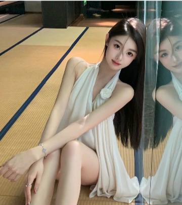 林轩🏠网红170D皮肤白皙，气质美女