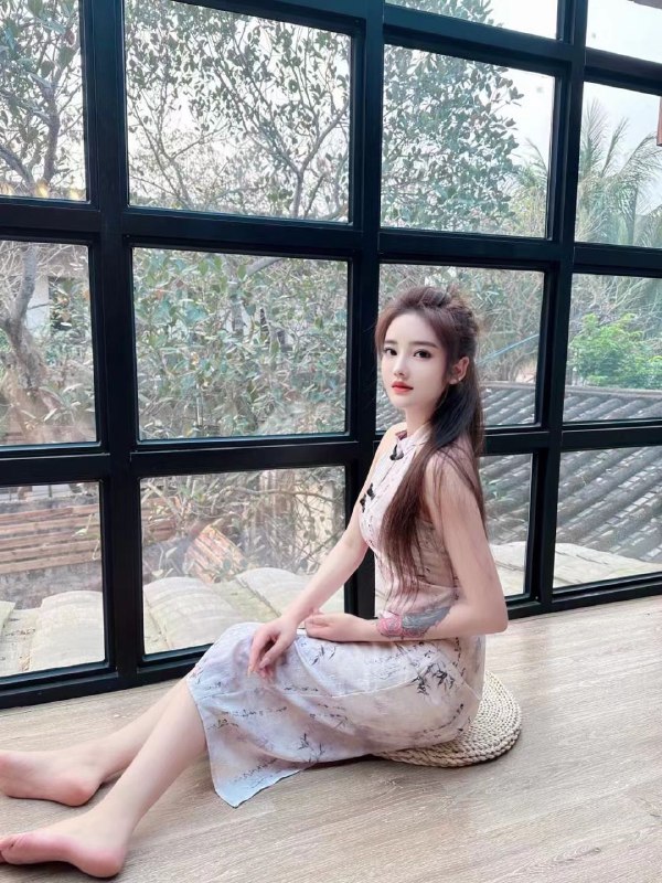 #重庆真人一比一  保真柚子 身高：170🐻：36D 年龄：24年轻漂亮 皮肤白嫩Fw好会聊天 情商高 听话懂事  极度配合只接待素质课～期待与你的相遇❤️