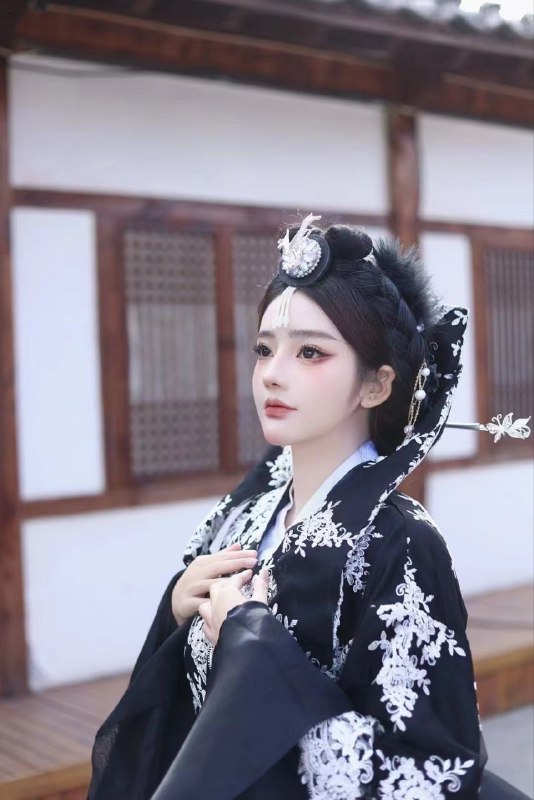 #重庆真人一比一  保真柚子 身高：170🐻：36D 年龄：24年轻漂亮 皮肤白嫩Fw好会聊天 情商高 听话懂事  极度配合只接待素质课～期待与你的相遇❤️