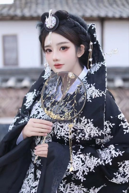 #重庆真人一比一  保真柚子 身高：170🐻：36D 年龄：24年轻漂亮 皮肤白嫩Fw好会聊天 情商高 听话懂事  极度配合只接待素质课～期待与你的相遇❤️