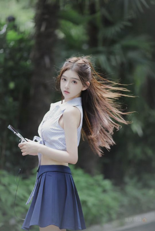 重庆啊泽🏠纯欲女大学生11170 D 04 艺术学院校花170🐻D 04年新人首次↓氵 只接素质课，极品真实在校纯欲校花