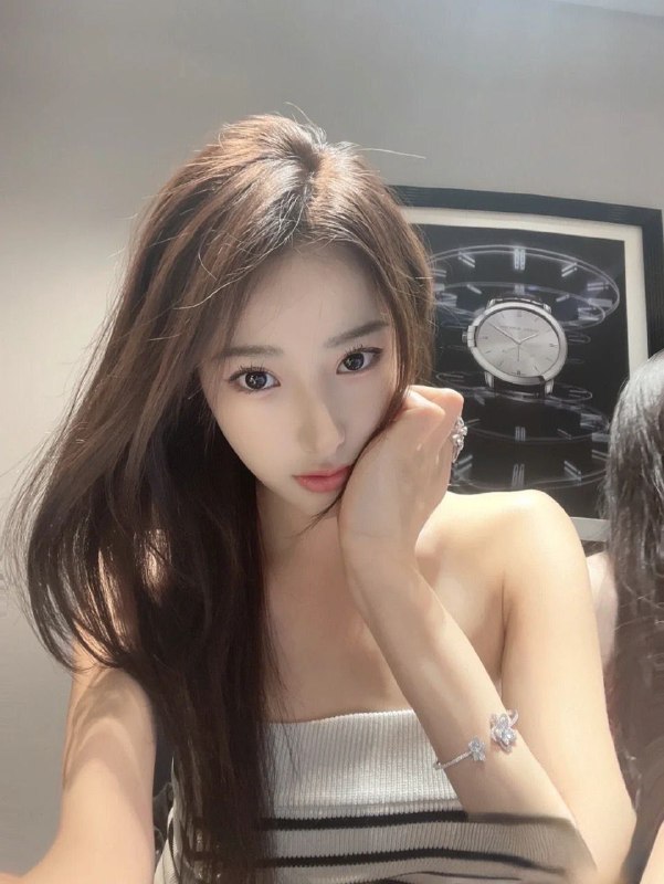 重庆加菲猫🏠极品高百醇极品百醇 03身高172🐻D全身雪白光滑 声音甜美会夹会舔 主动式服务