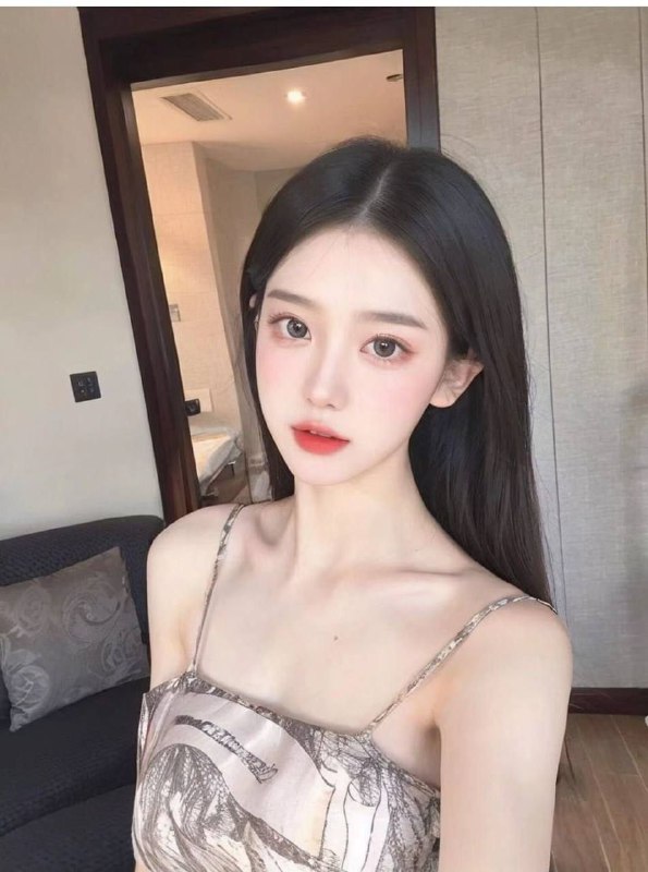 重庆加菲猫🏠极品高百醇极品百醇 03身高172🐻D全身雪白光滑 声音甜美会夹会舔 主动式服务