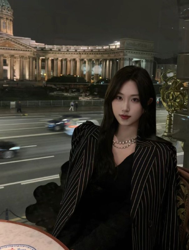 重庆路远🏠重庆顶级御姐 路远家04年  172cm  55kg🐻D 口活好  可69待客如初恋  可甜可辣