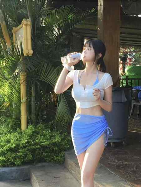 重庆•路远🏡重庆路远🏠🧚🏻‍♀️04年幼齿小萝莉 甜美在校大学生•🧚🏻‍♀️Hight： 162•🧚🏻‍♀️Weight： C•🧚🏻‍♀️Age： 18•🧚🏻‍♀️前突后翘 皮肤白皙细腻声音甜美 性格温柔