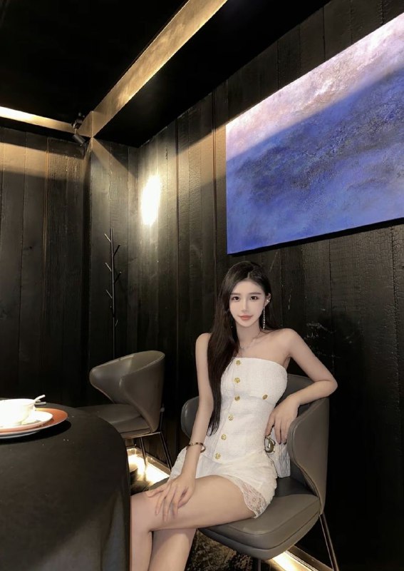 重庆 极品美女 小哲🏠1.75 D清纯网红 可纯可欲 21周岁 168D𝙏𝙝𝙖𝙣𝙠𝙨  𝙮𝙤𝙪 •𝘽𝙤𝙨𝙨⛅⛅⛅𝙶𝚘𝚘𝚍 𝚖𝚘𝚛𝚗𝚒𝚗𝚐