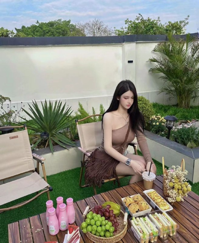 重庆➕纯欲172重庆172 E 三点粉 皮肤雪白