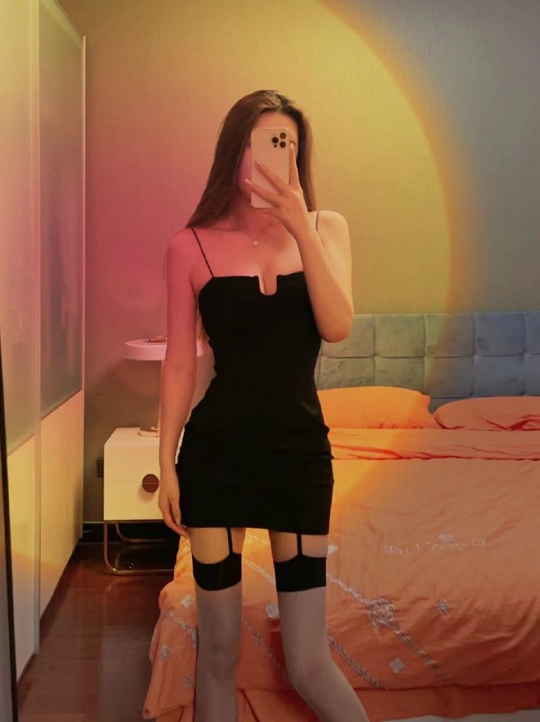 重庆178 E洋气高瘦白气质大密 高素质 水🐍腰  筷子腿参加世界小姐 新丝路等模特大赛