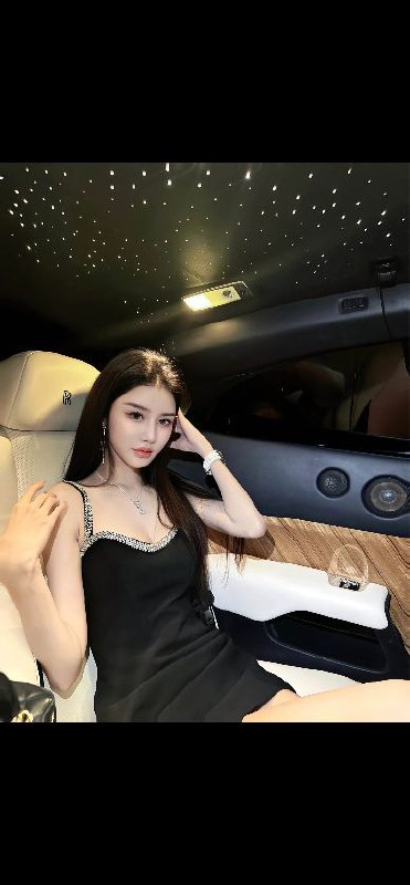 重庆军赐🏠新人大蜜车模雅典娜171，D大长腿，皮肤雪白，形象气质佳车模雅典娜171，D大长腿，皮肤雪白，形象气质佳。