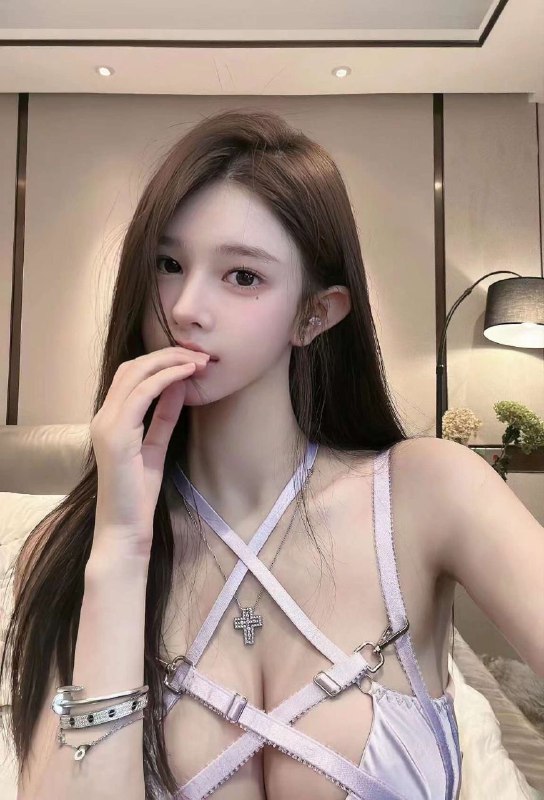 重庆可欣🏡重庆🍲极品新人❤️Baby肌肤罕见雪白纯天然美胸E奶瑞丽签约封面模特01在读留学生🎓175完美比列长期健身 蜜桃臀 马甲线会打扮 ins美妆博主