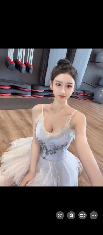 重庆可欣🏡中央戏剧学院表演系本科在读学生兼职 170d 真极品新人 多才多艺 芭蕾舞女孩