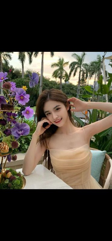 重庆陈晓极品新人沐莹莹🏠第一次下氵身青岛高171  年龄03体重91全方位服务女神  好评不断   性格开放筷子腿 瓜子脸大眼睛双眼皮 精通各种项目