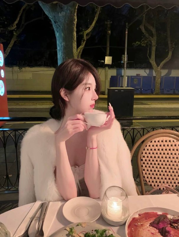 重庆秋基尔🏠重庆秋基尔🏠171c 零零后 极品新人小纯• 活泼开朗  温柔可人• 声音甜美 女朋友feel• 真人真照 假赔w 可盐