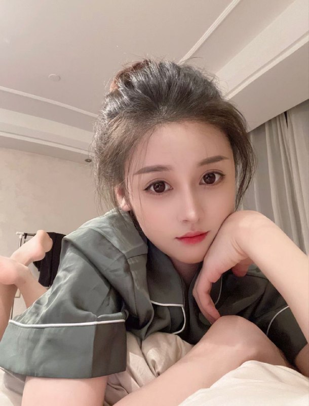 重庆 03年172D首开 雪白温柔性格活泼 初恋般感觉#重庆外围#重庆商务模特#重庆上门#外围经纪#重庆外围女#重庆伴游