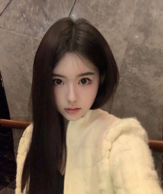 172d 04在校大学生-皮肤白超嗲-筷子腿 初恋的感觉#重庆外围#重庆商务模特#重庆上门#外围经纪#重庆外围女#重庆伴游