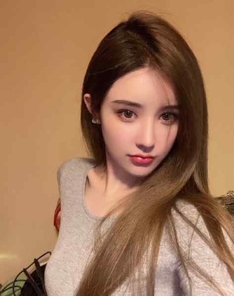 花海🏠重庆💐171E气质御姐 风情万种 穿着大牌 谈吐得体 女友感觉 给你不一样的体验#重庆外围#重庆商务模特#重庆上门#外围经纪#重庆外围女#重庆伴游