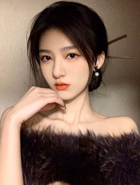 重庆170d清纯妩媚#重庆外围#重庆商务模特#重庆上门#外围经纪#重庆外围女#重庆伴游