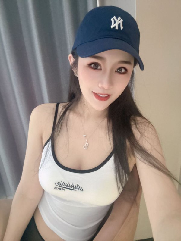 #重庆新人军赐 真人真照本人验证170真实E熊皮肤雪白