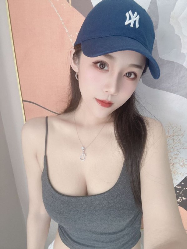 #重庆新人军赐 真人真照本人验证170真实E熊皮肤雪白