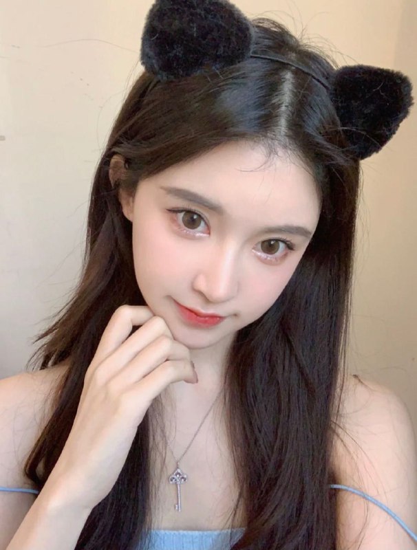 重庆❤人首开   有gzs🏠00年 上下↕双粉 刚破Chu一个月🉑🐍闻🉑69身高167  体重97斤🐻C+紧致多氵可纯可欲 性格乖巧 女友体验无纹身 ～  纯天然0整容