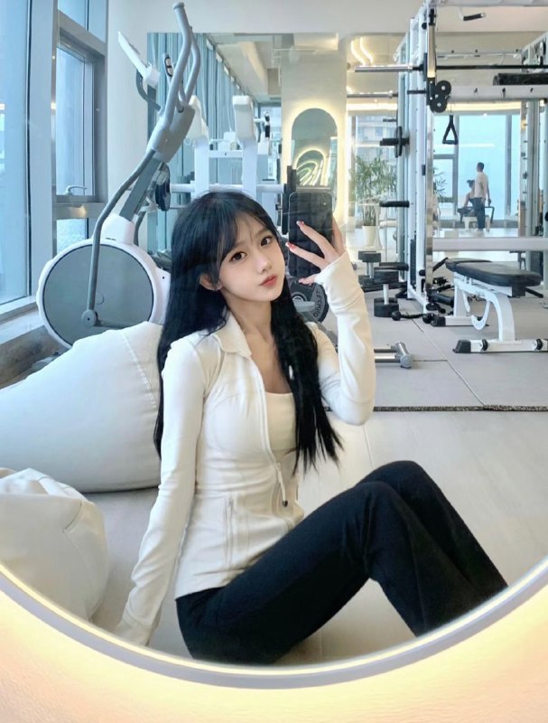 重庆NEW RooKie 新秀￼ height 身高/163−−−Weight 体重/88Bust 胸围/B——Age 年龄/03Occuation 职业/艺术系学生Speciality特长/雪白 温柔 娇小清纯.可爱.甜妹兼职.只接素质K