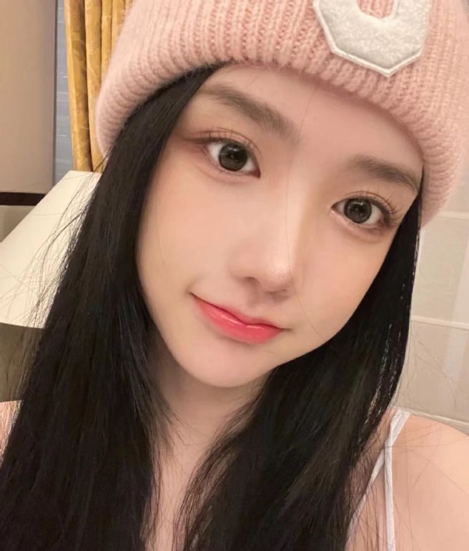 • 真实在校生  马甲线，S身材A4腰，170C，初恋般感觉