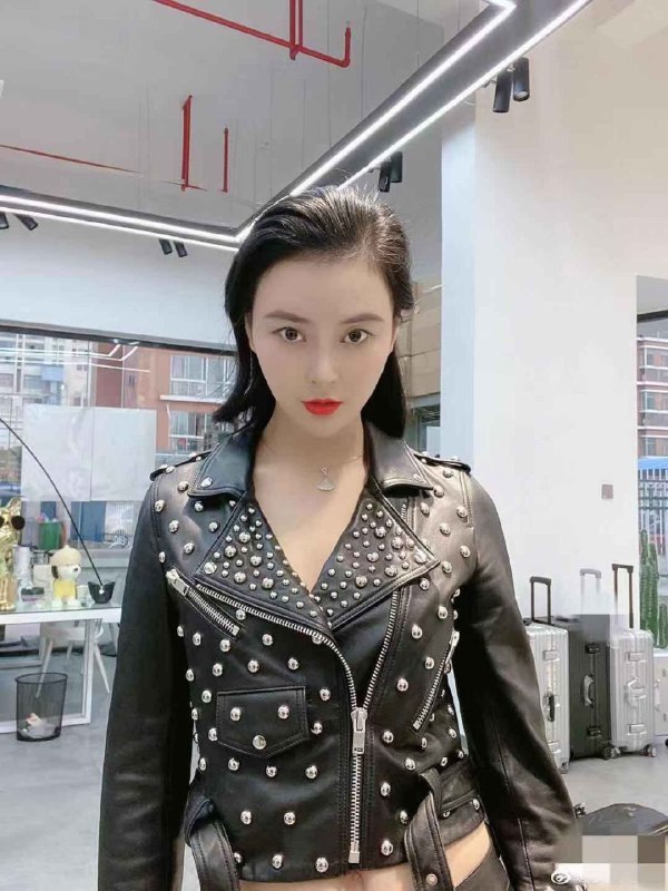 重庆模特小雨绮170d上海选美冠军🏆真实5⃣️起 短开五官精致，无整容，真人真照